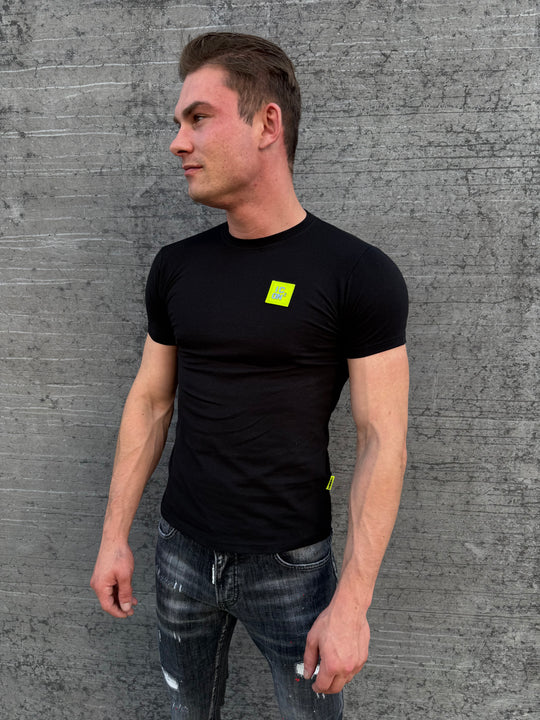 ICON2 Essential Badge T-Shirt