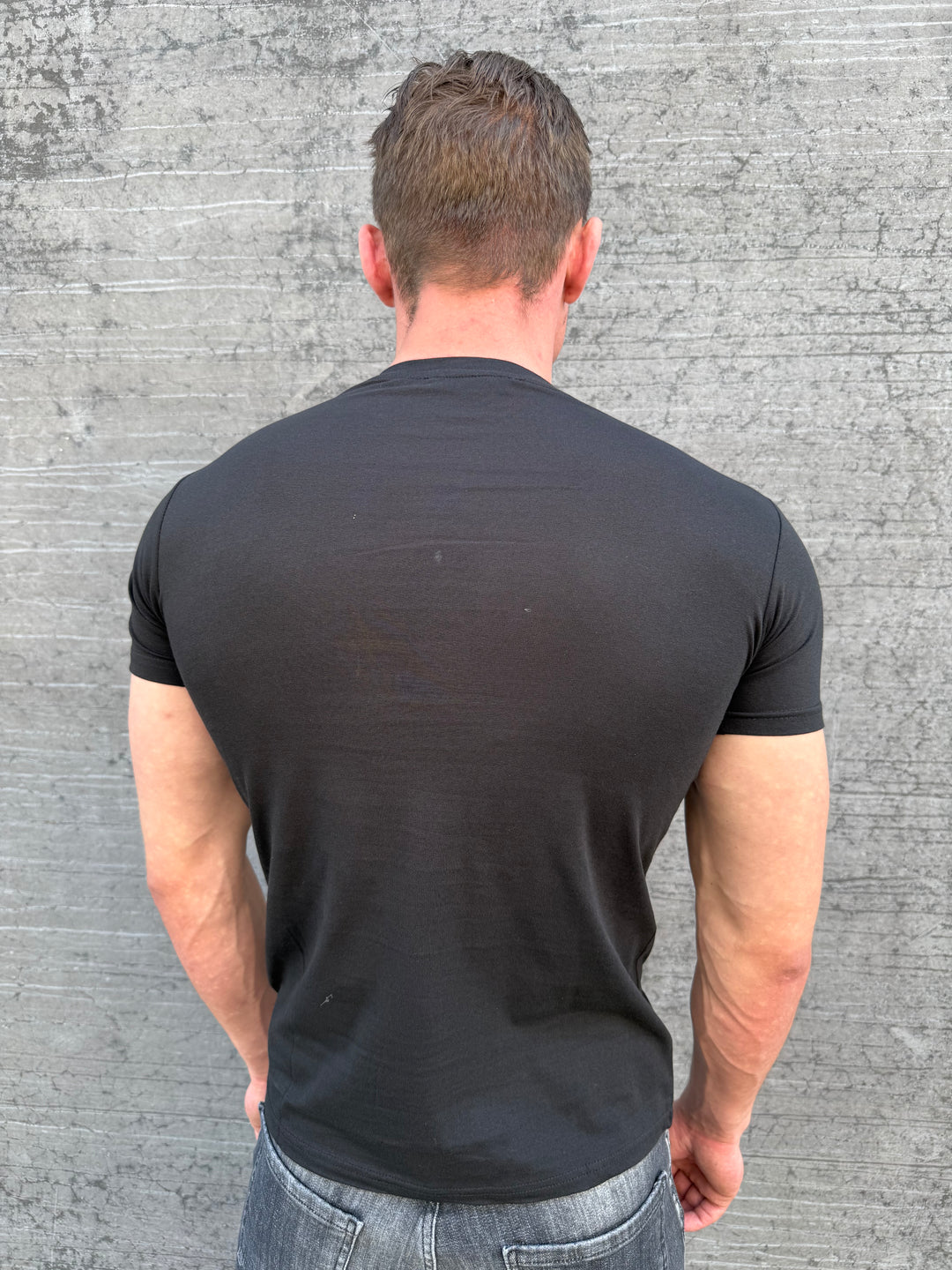 ICON2 Essential Badge T-Shirt