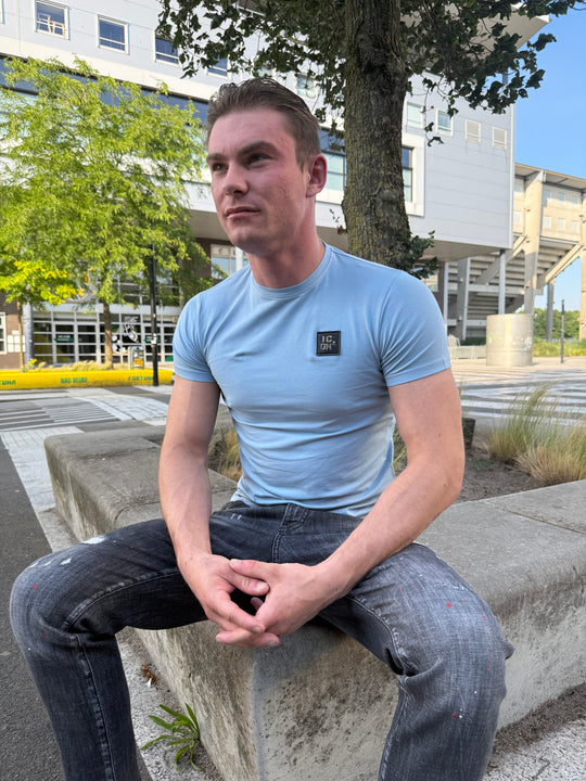 ICON2 Essential Badge T-Shirt