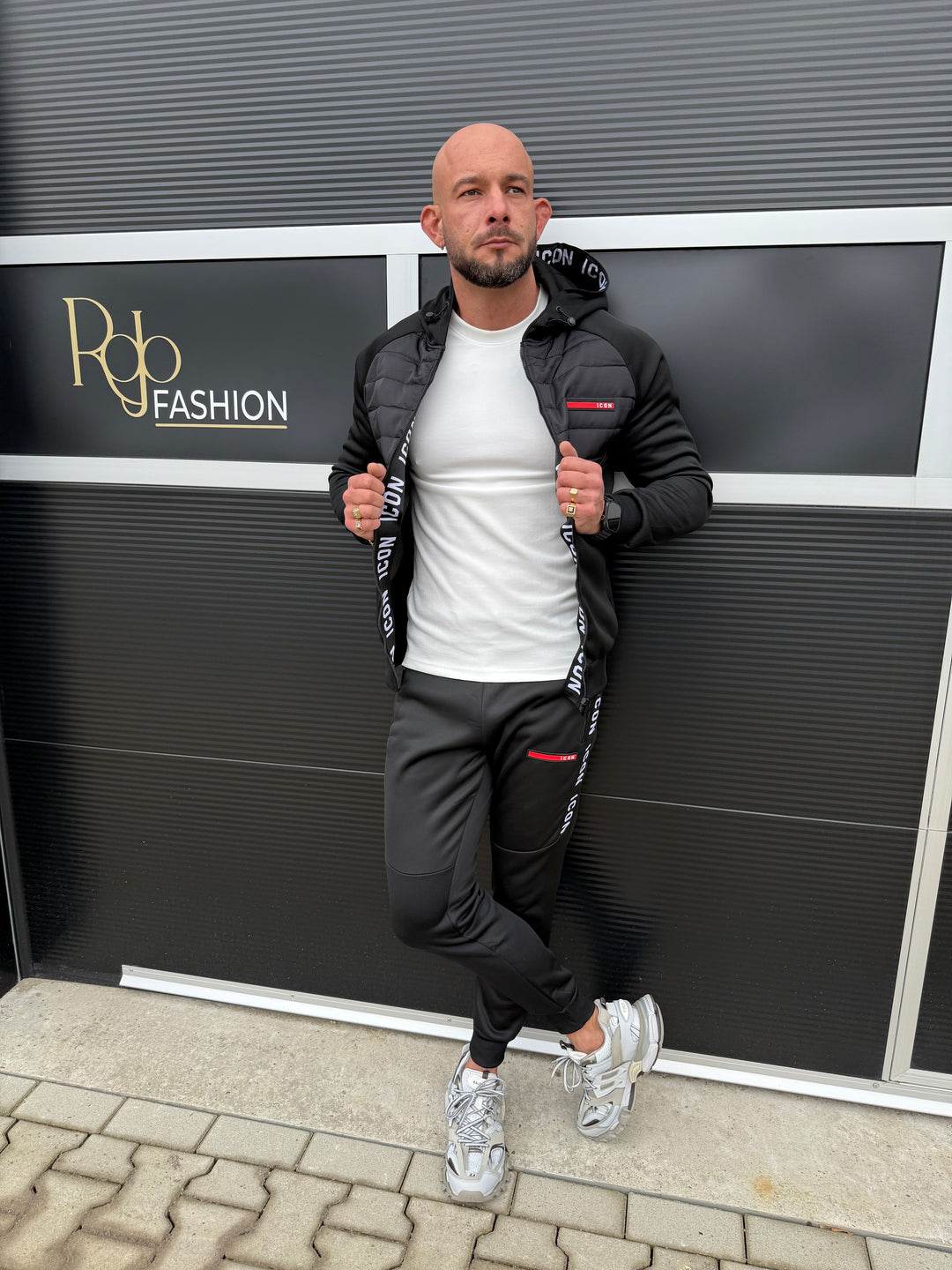 The Limited Edition Icon Joggingpak