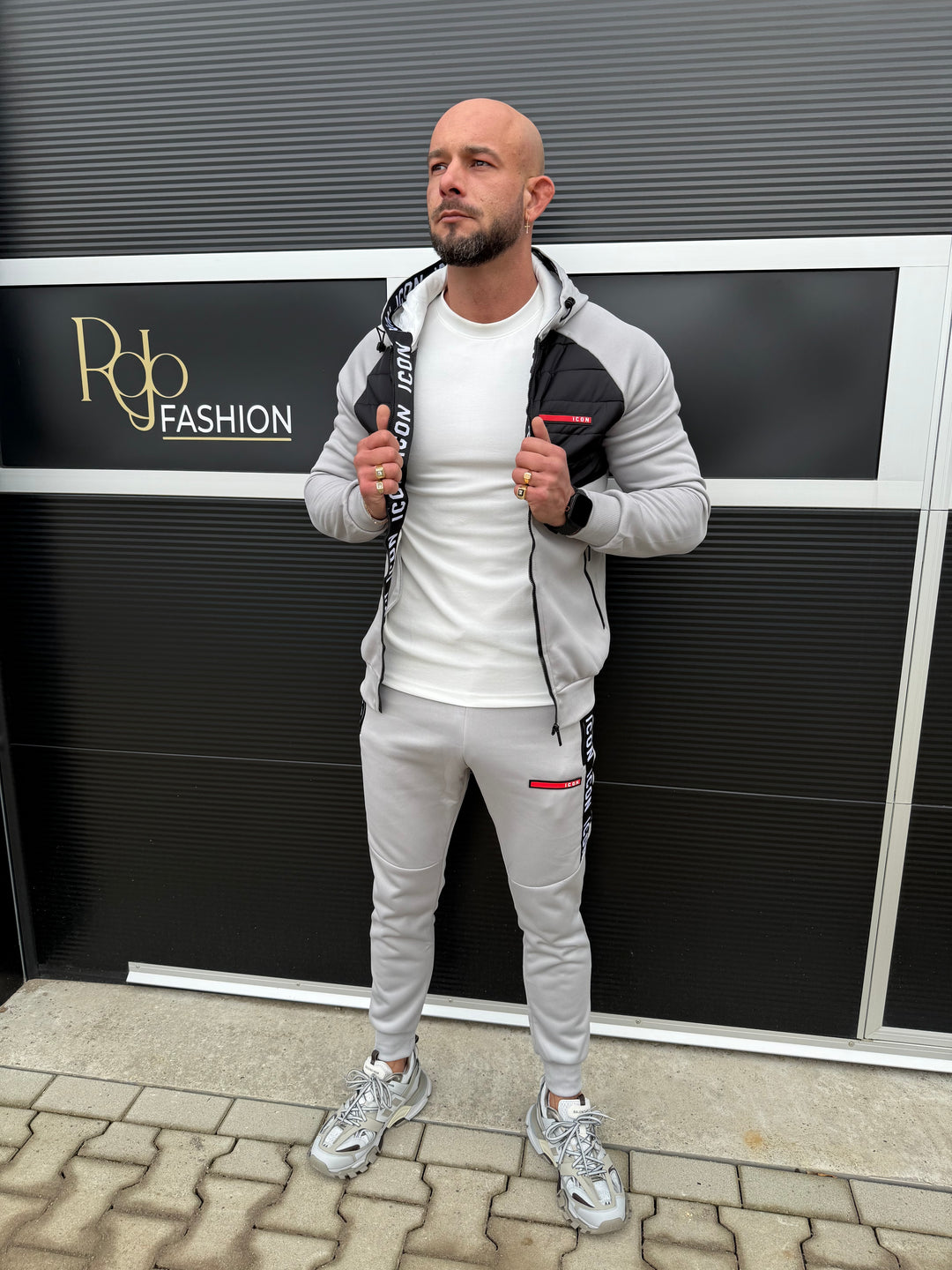 The Limited Edition Icon Joggingpak