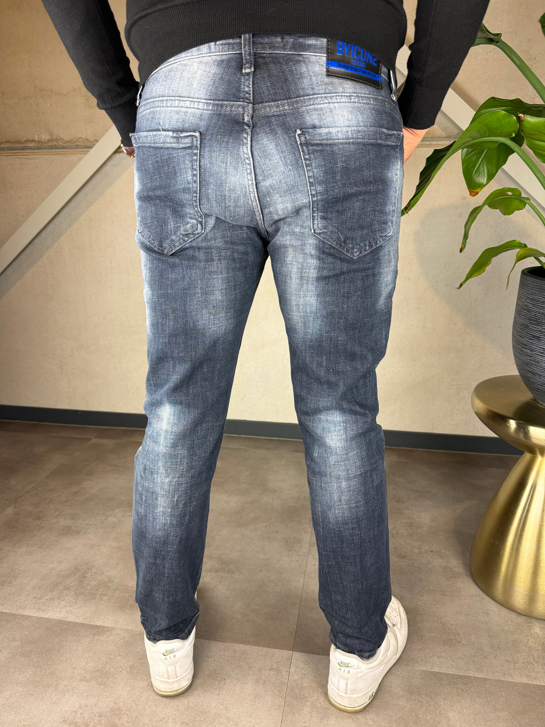 The Icon2 Slim Fit Stretch Jeans 519