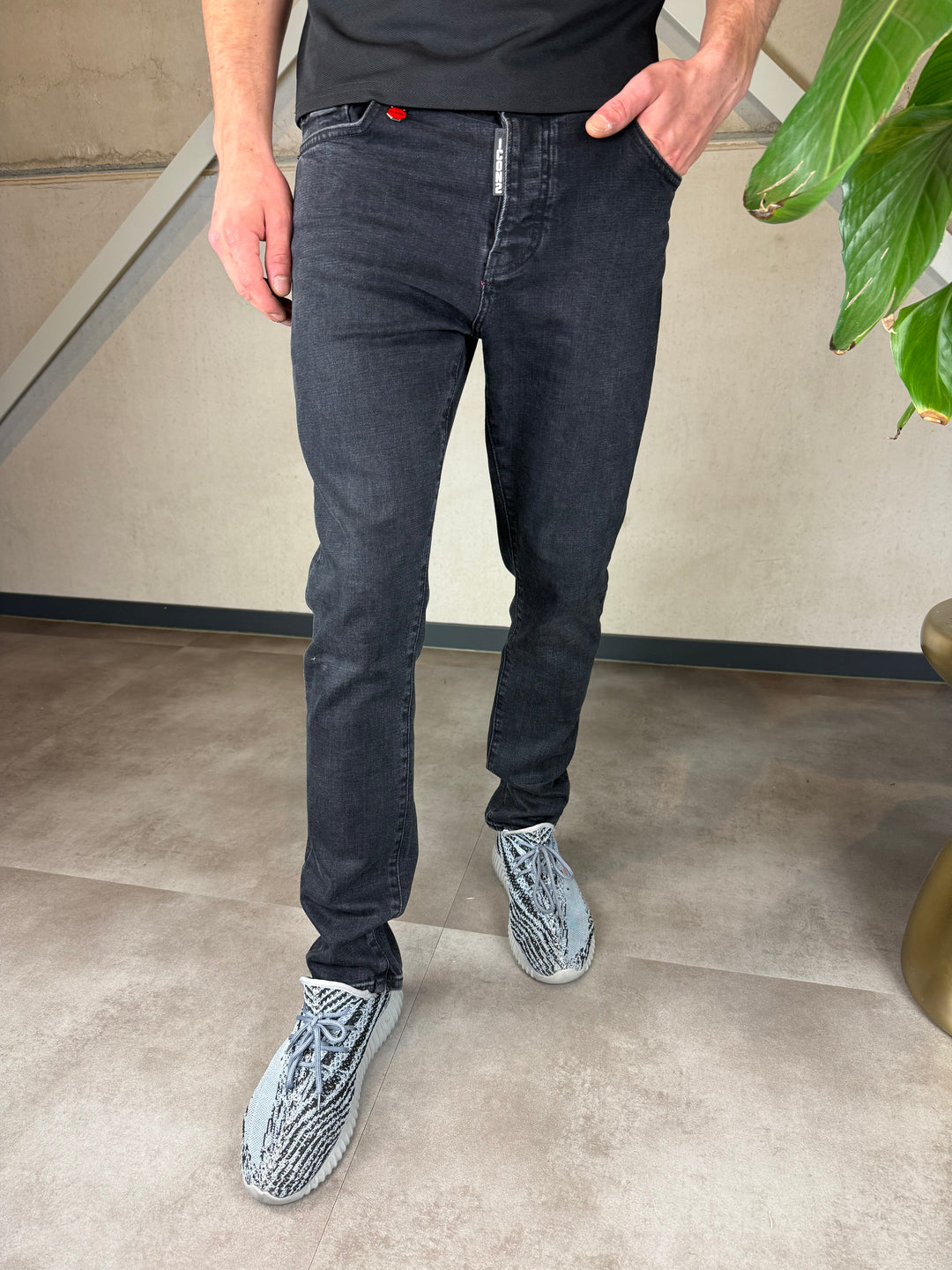 The Icon2 Slim Fit Stretch Jeans C010