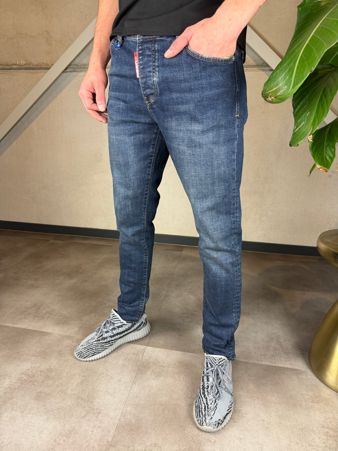 The Icon2 Slim Fit Stretch Jeans C008
