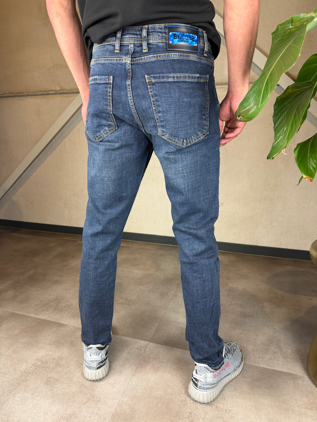 The Icon2 Slim Fit Stretch Jeans C008