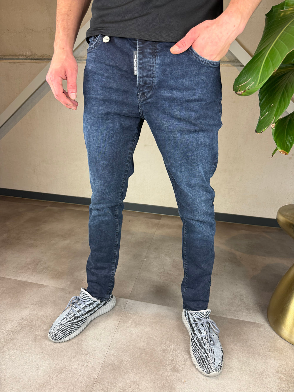 The Icon2 Slim Fit Stretch Jeans C006