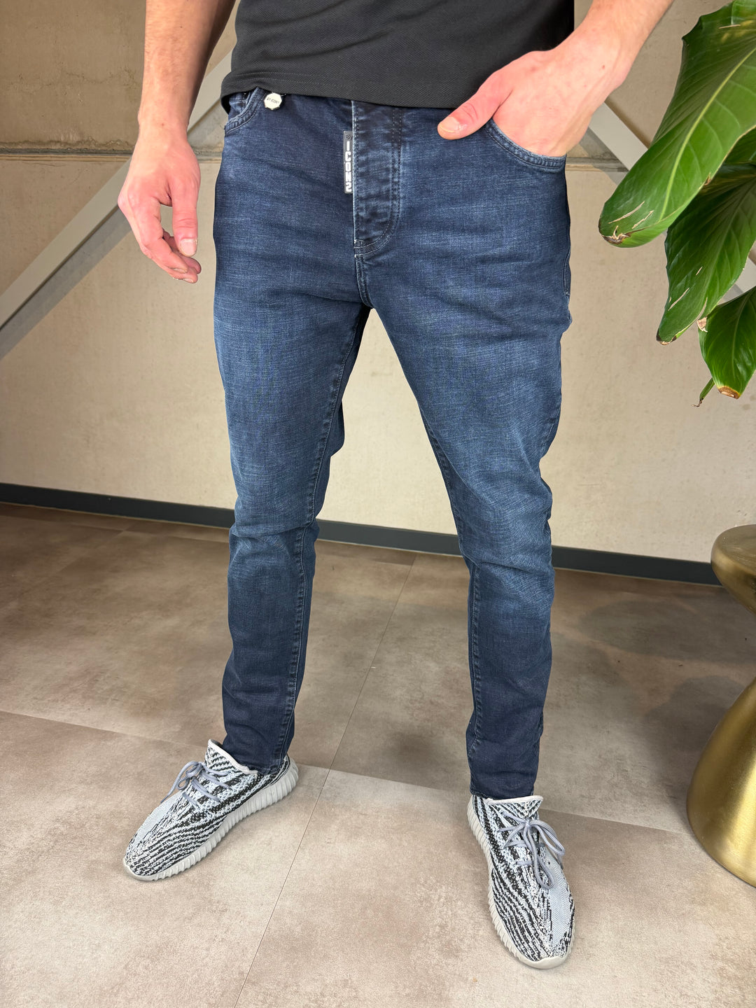 The Icon2 Slim Fit Stretch Jeans C006