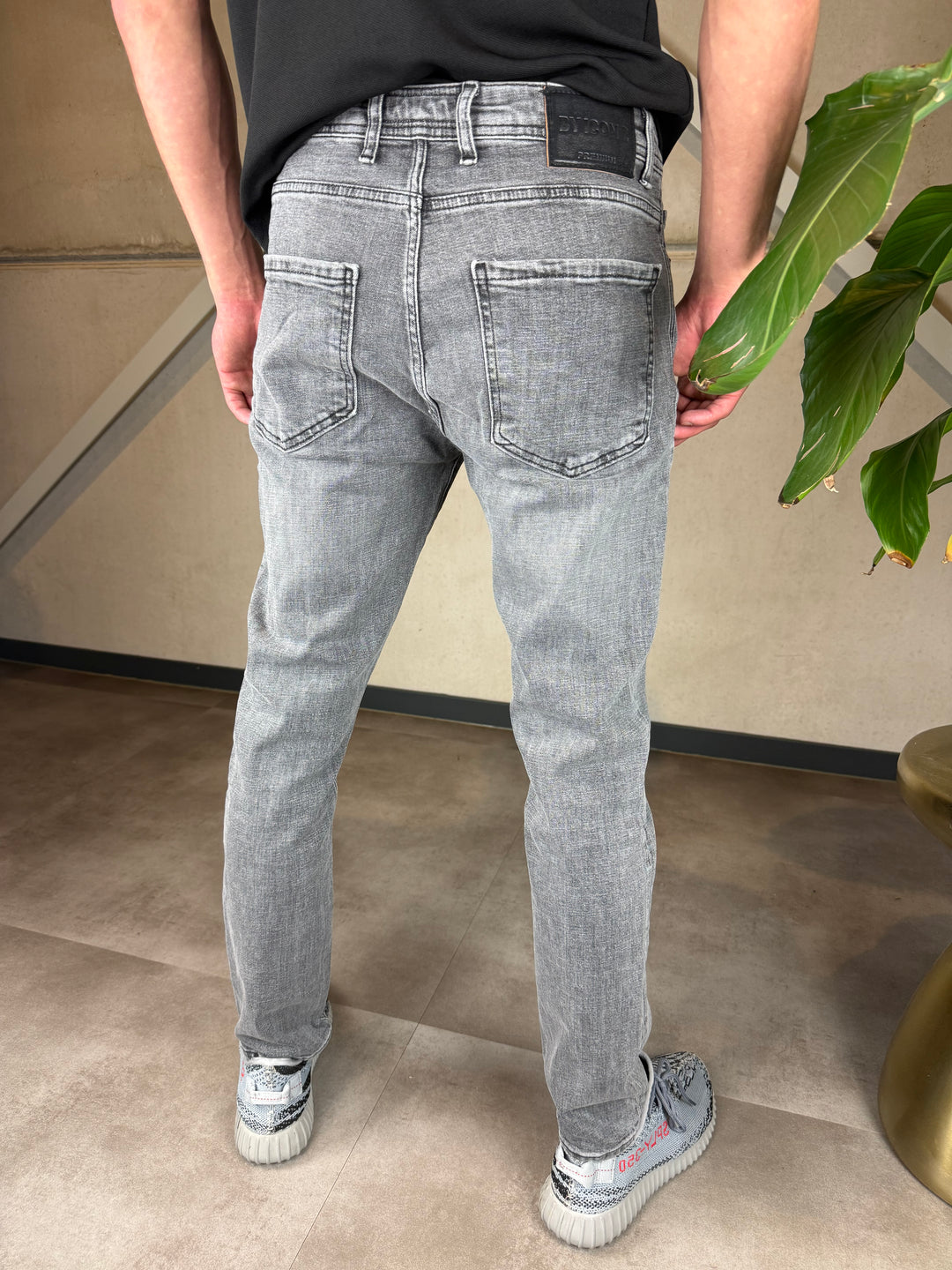 The Icon2 Slim Fit Stretch Jeans C004