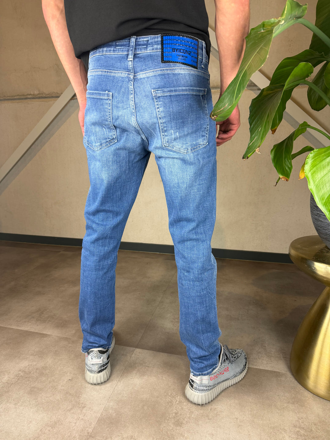 The Icon2 Slim Fit Stretch Jeans 275