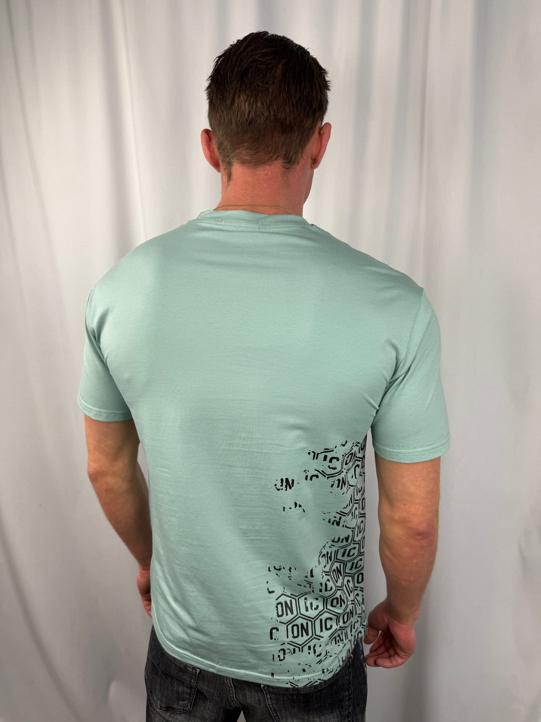 Icon Grid Flow T-Shirt