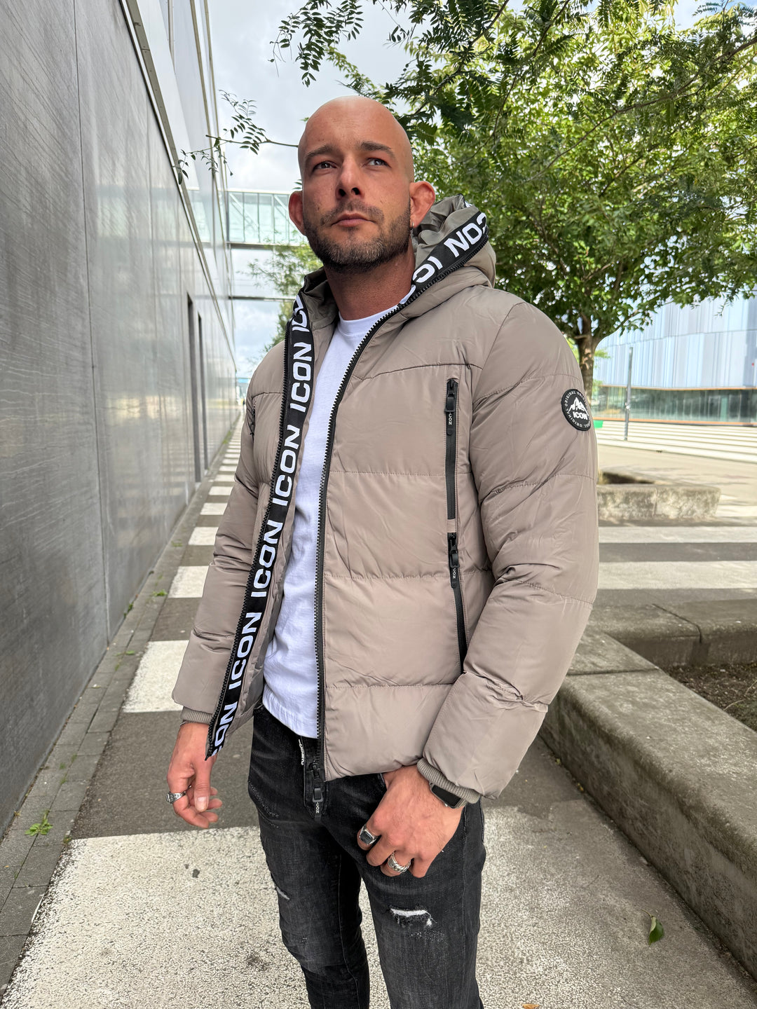 ICON Puffer Jacket Exclusive Met Capuchon