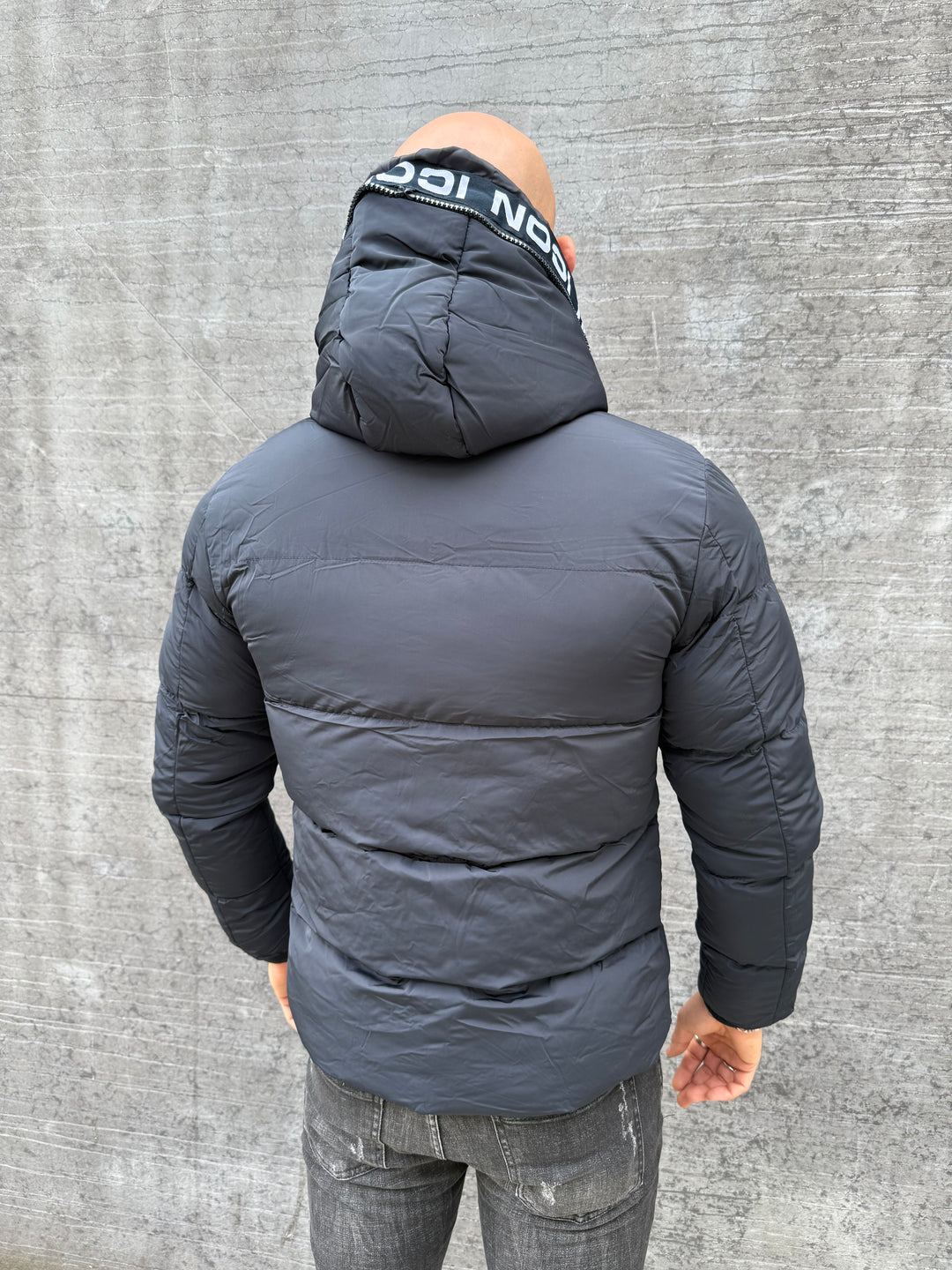 ICON Puffer Jacket Exclusive Met Capuchon