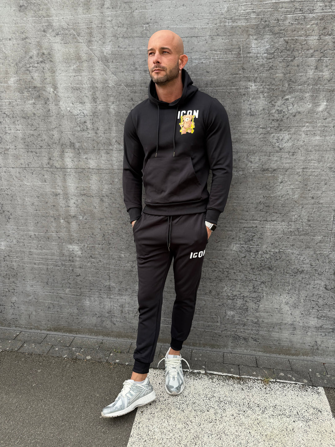 ICON Warning Bear Original Joggingpak