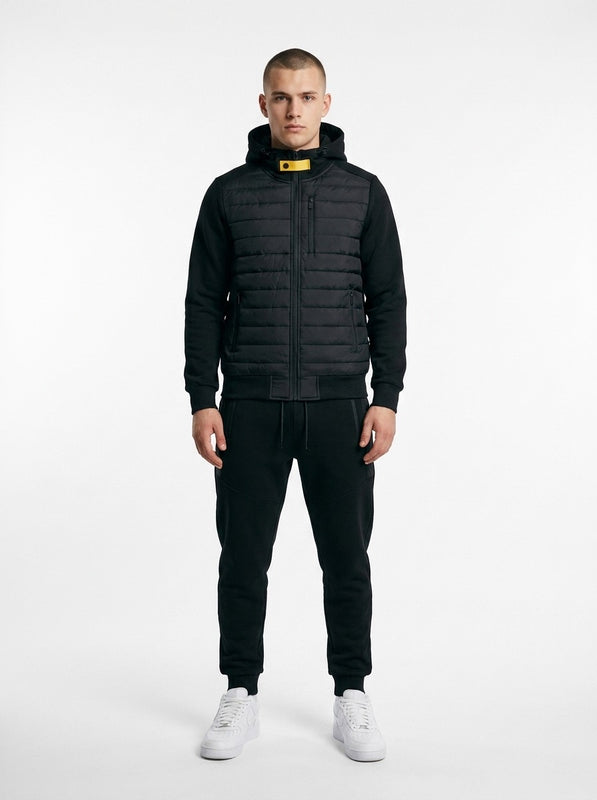 2 joggingpakken €100,- Mix en Match