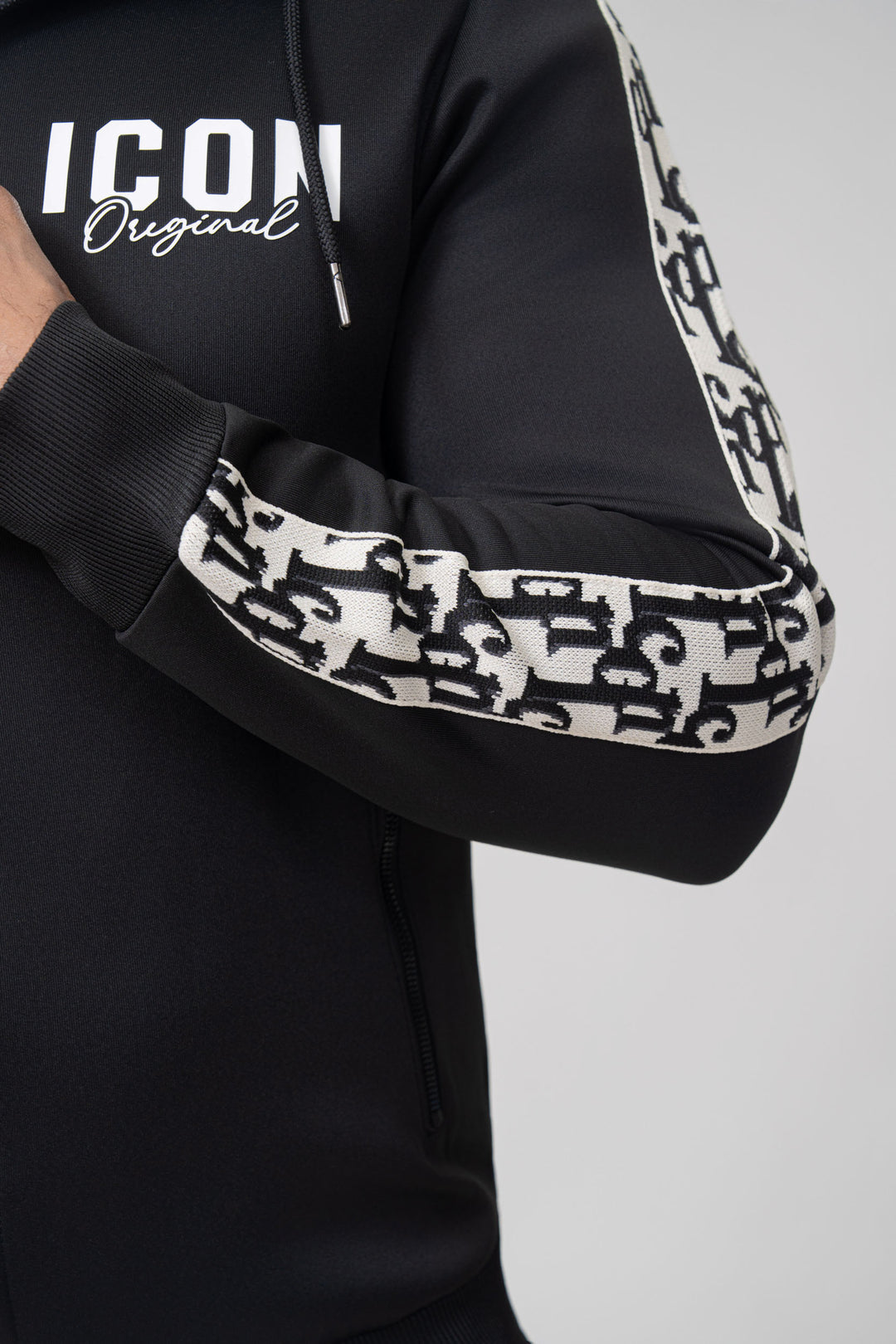 The Icon Streetline Joggingpak